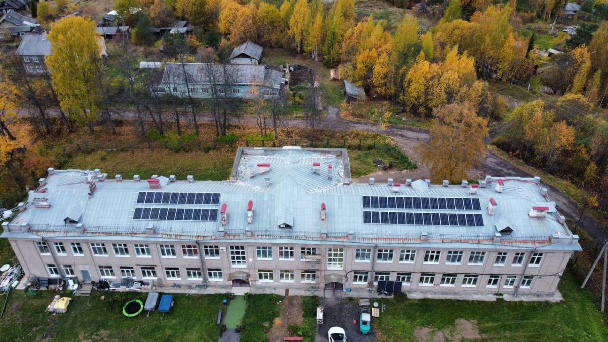 Cолнечные панели для гостиничного домика в Новгородской области